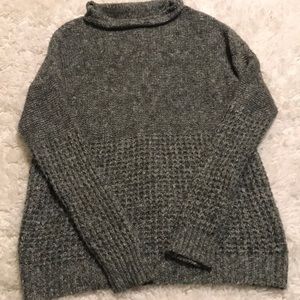 Green American Eagle sweater
